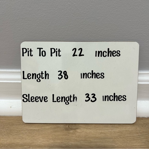 Tahari Women’s 100% Wool Gray Cardigan Button Front Collared Jacket Size Medium - Picture 6 of 6